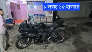 Suzuki Gixxer SF . 2017