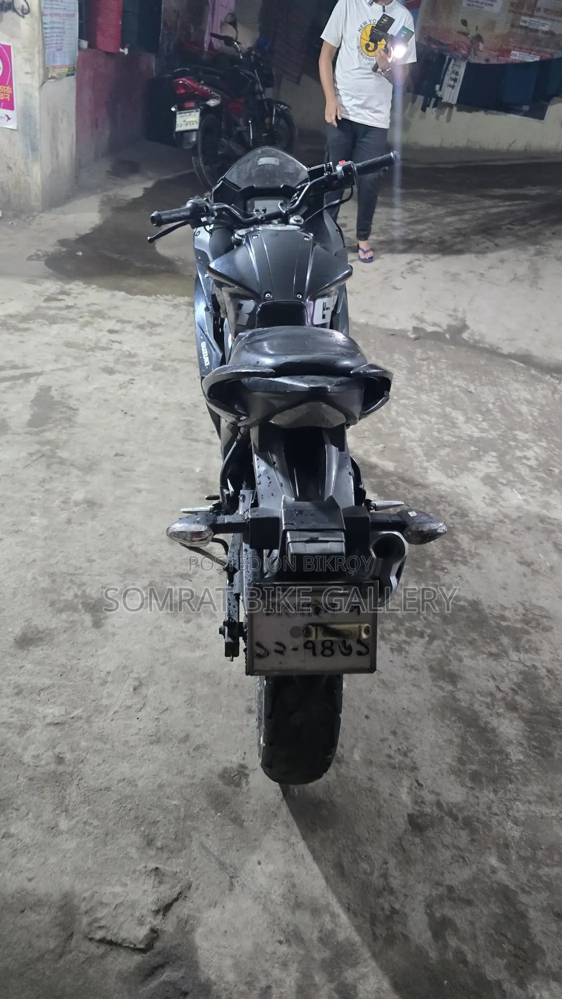 Suzuki Gixxer SF . 2017