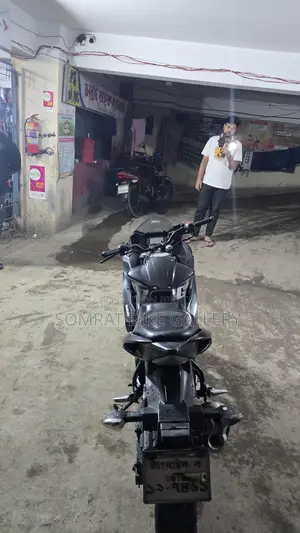 Suzuki Gixxer SF . 2017