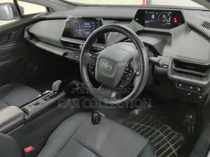 Toyota Prius U 2023
