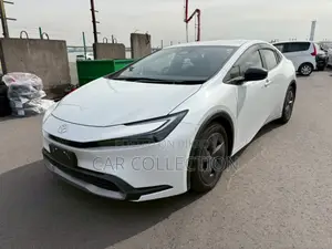 Toyota Prius U 2023