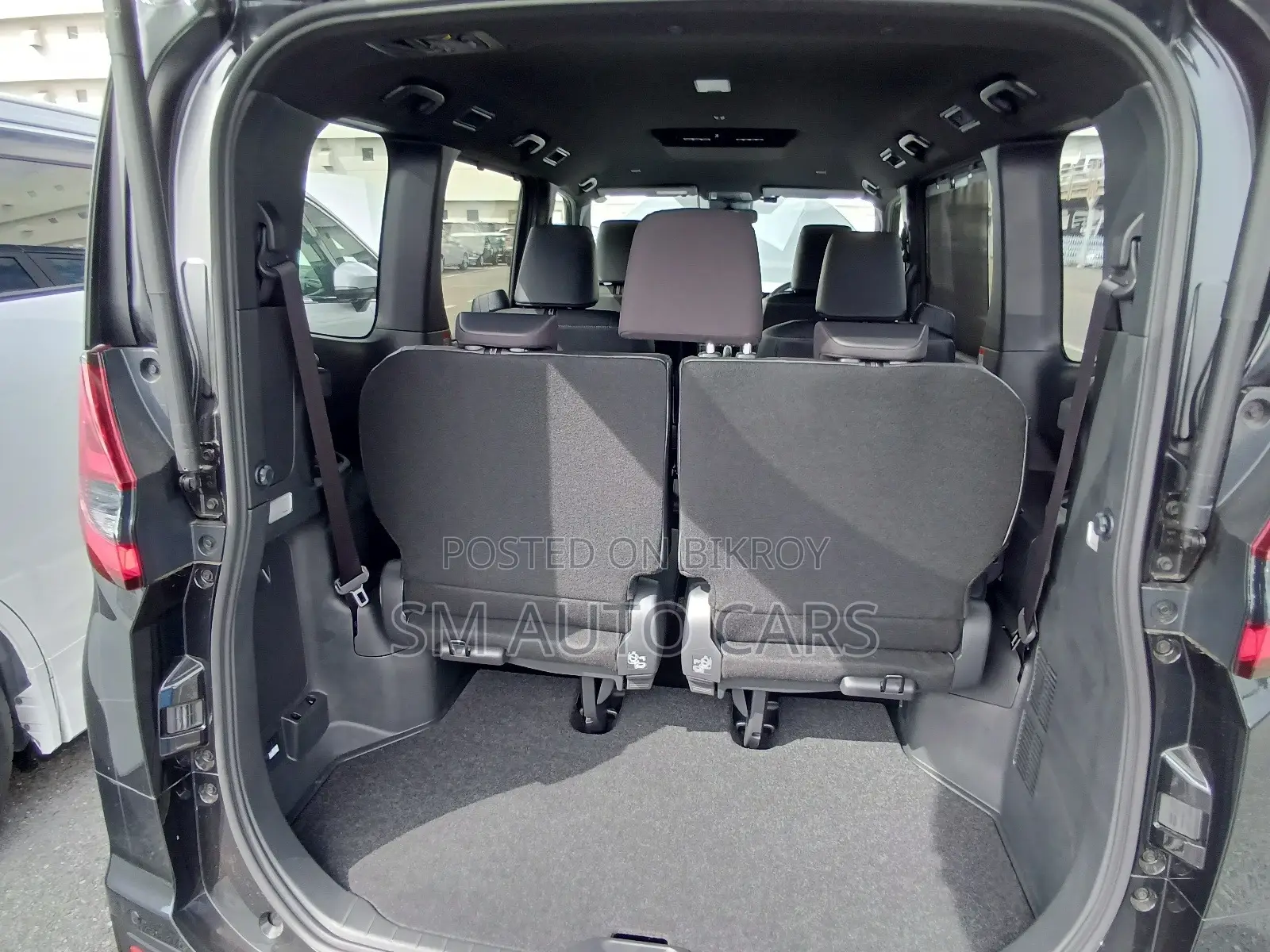 Toyota Noah Hybrid S-Z Black 2024