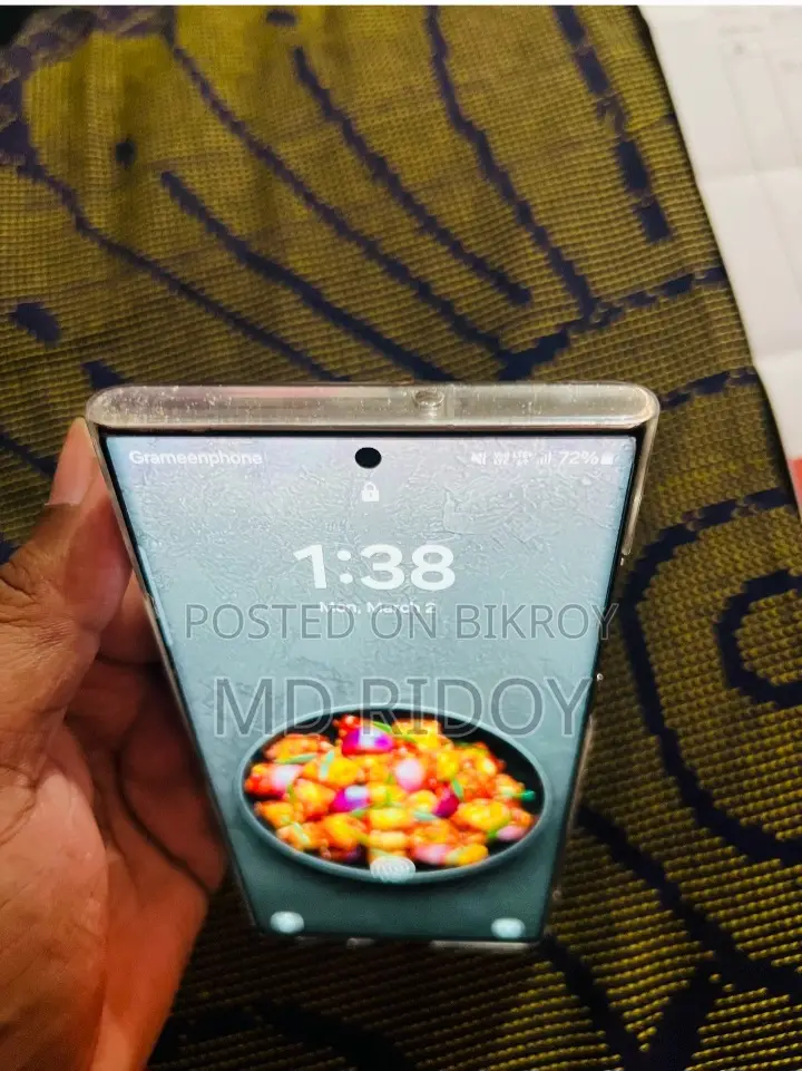 Samsung Galaxy S22 Ultra (Used)