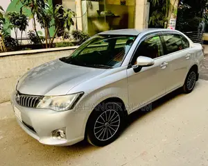Toyota Axio 2012