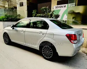 Toyota Axio 2012