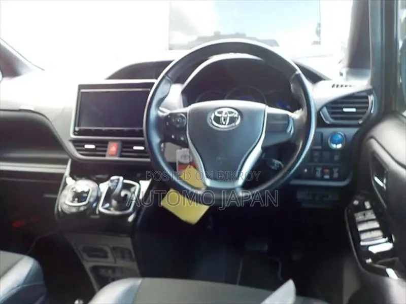 Toyota Noah Si WXB 2 2020