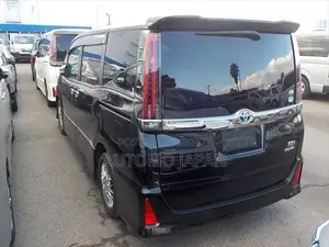 Toyota Noah Si WXB 2 2020