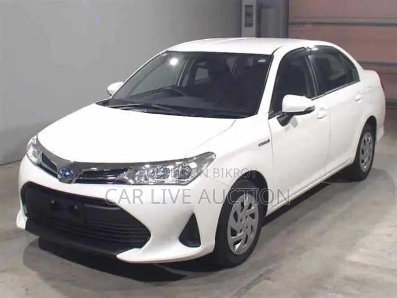 Toyota Axio hybrid 2021