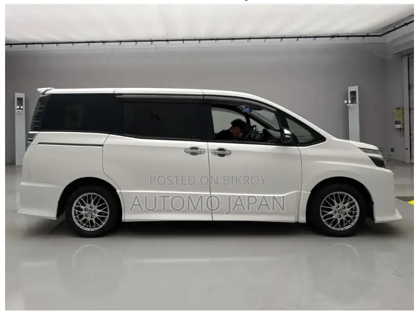 Toyota Voxy ZS KIRAMEKI 3 2020