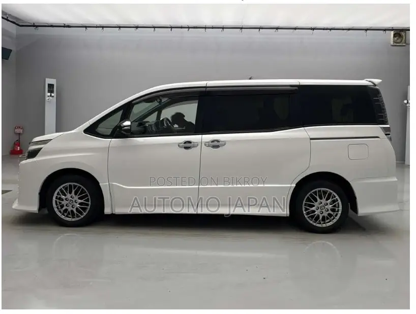 Toyota Voxy ZS KIRAMEKI 3 2020