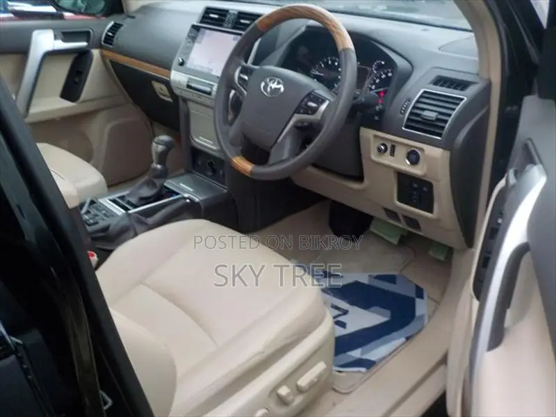 Toyota Land Cruiser TX-L MATT BLACK E. 2020