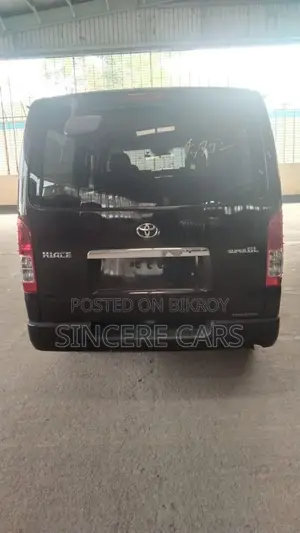 Toyota Hiace Super GL Wine 4.5 2020