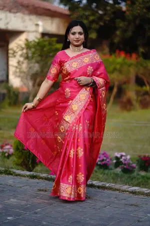 Japanese Silk Saree with Free Blouse Piece