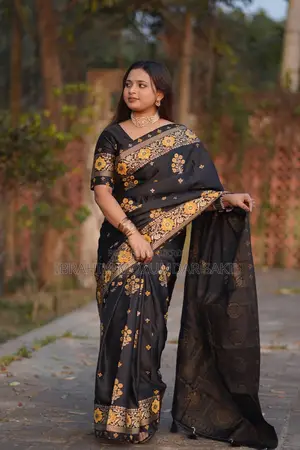 Japanese Silk Saree with Free Blouse Piece