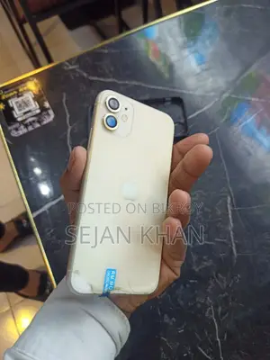 Apple iPhone 11 (Used)