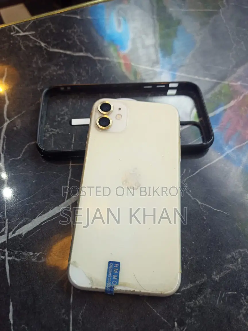 Apple iPhone 11 (Used)