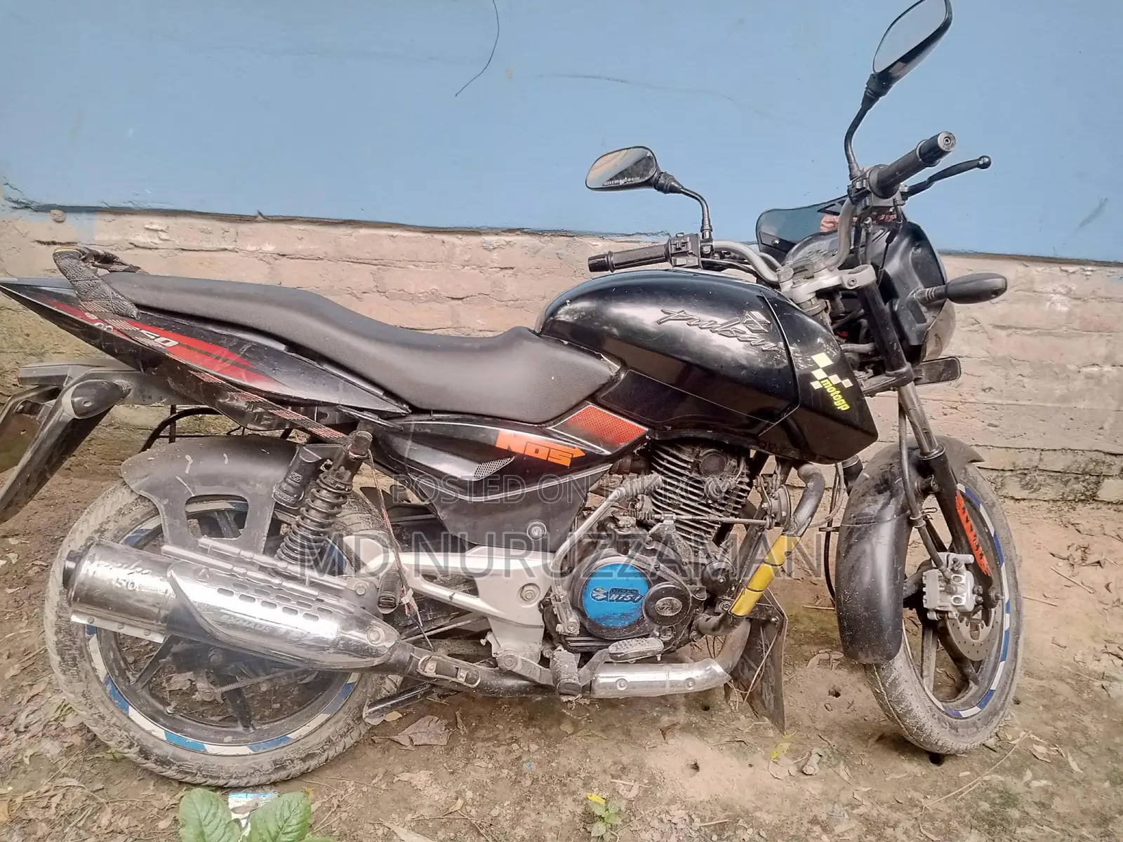 Bajaj Pulsar 150 . 2009