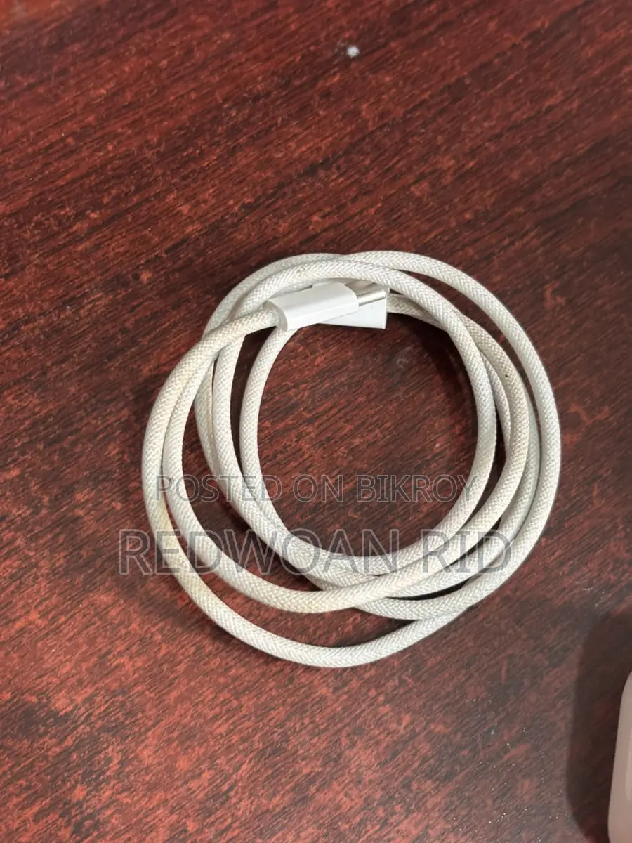 USB-C 20W Power Adapter