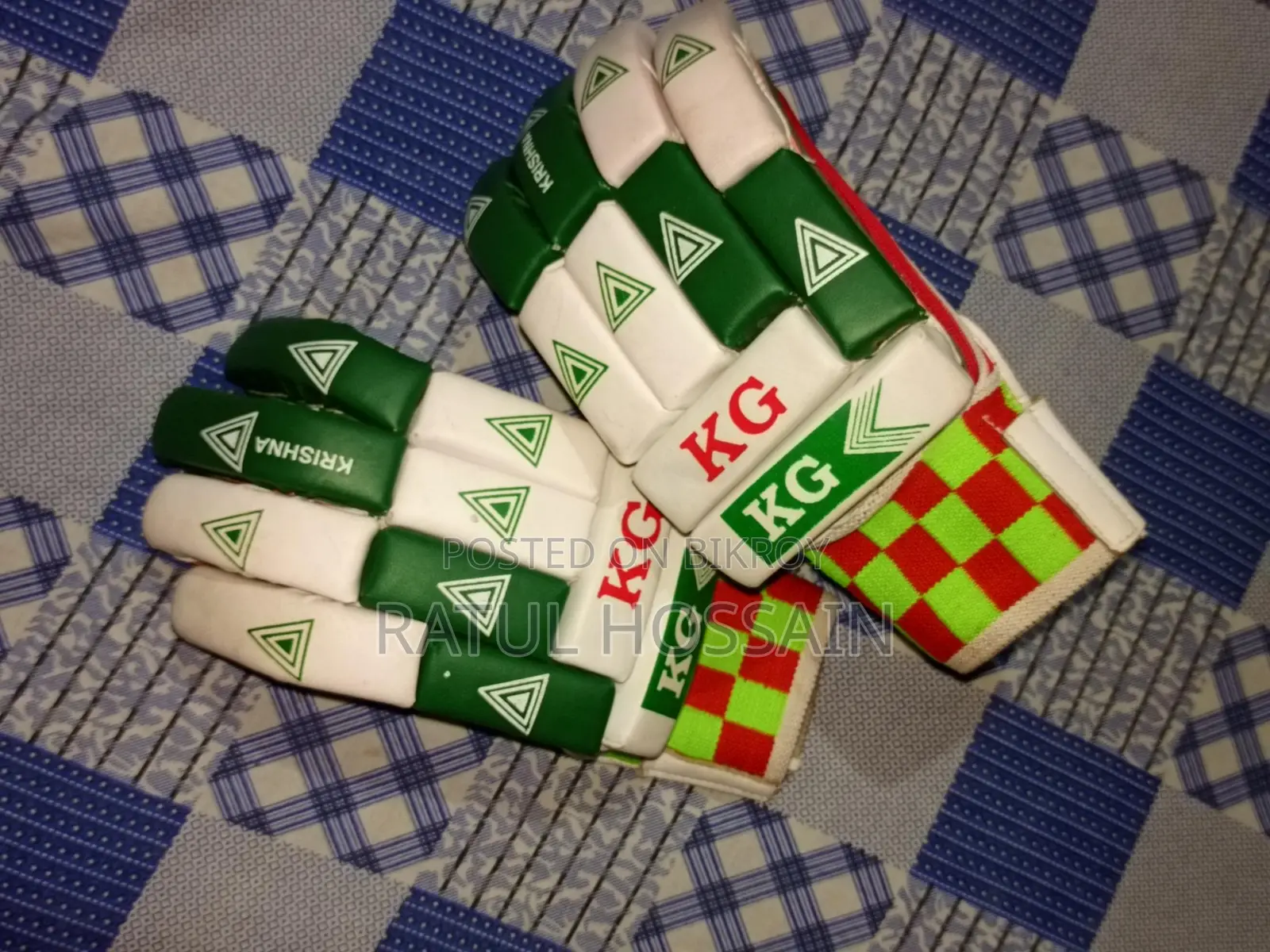 Kg Cricket Gloves