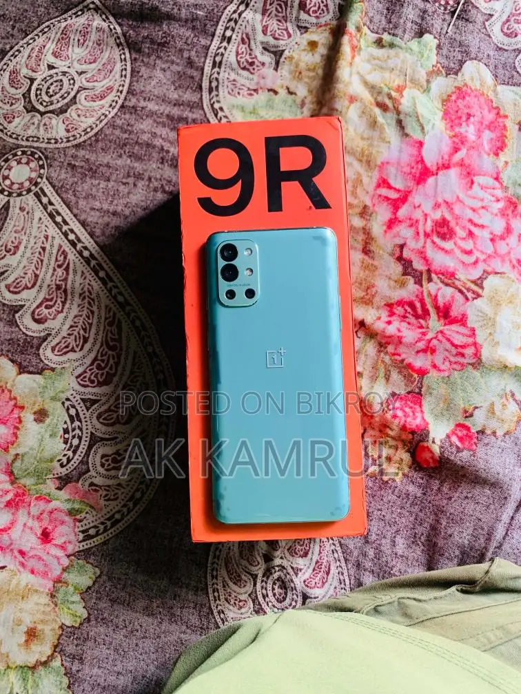 OnePlus 9R 12/256 (Used)
