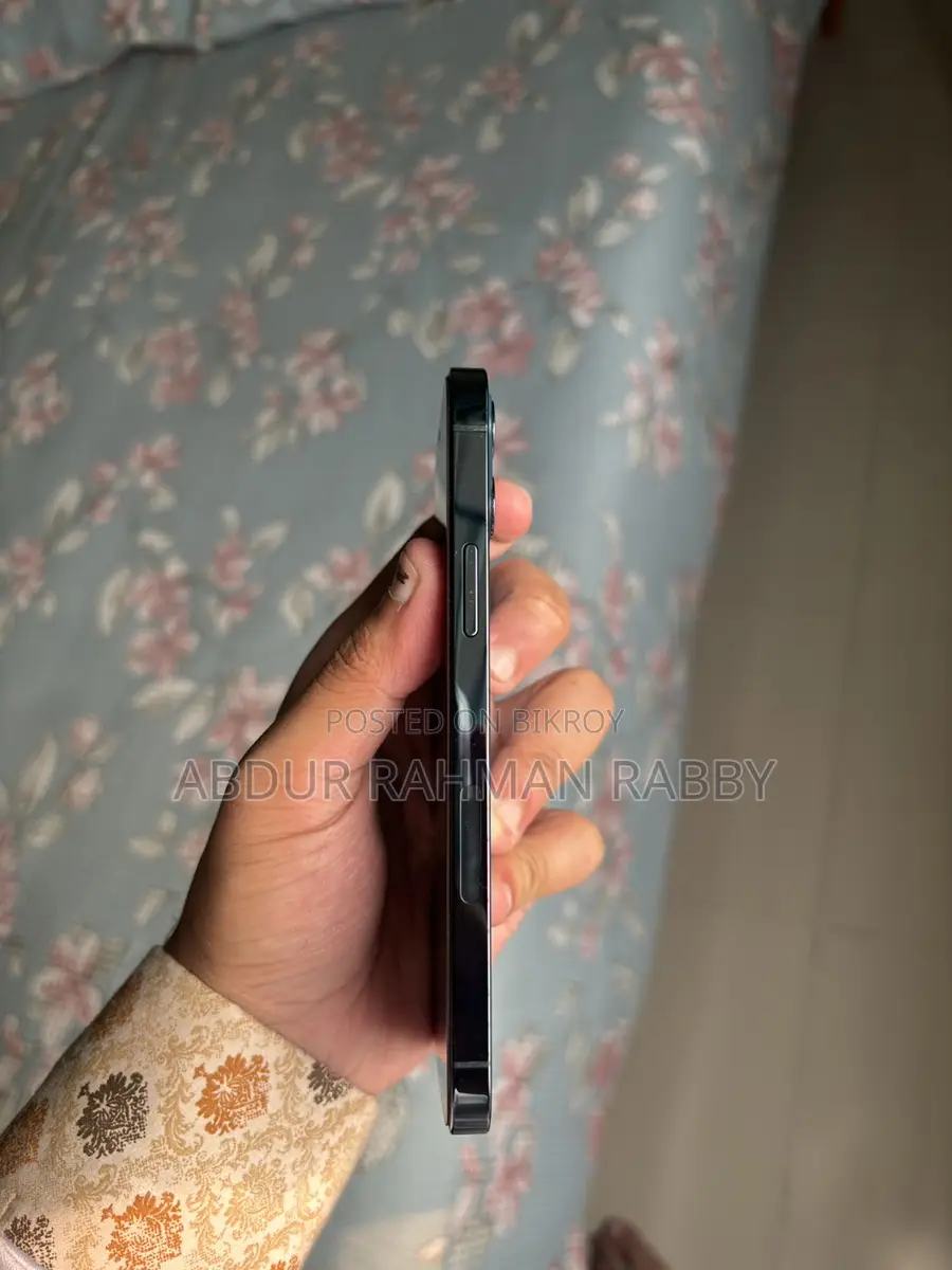 Apple iPhone 12 Pro (Used)