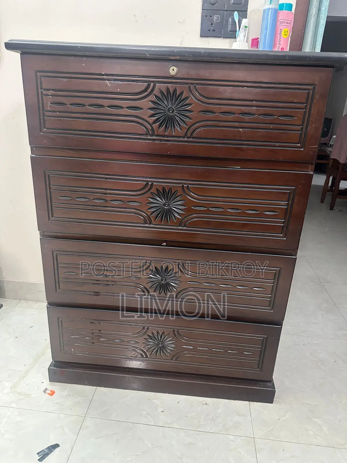 Processed Wood Wardrobe