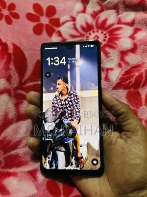 Google Pixel 6a . (Used)