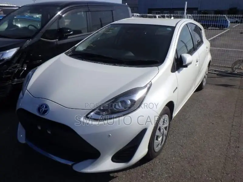 Toyota Aqua S Pearl 4 Point 2020