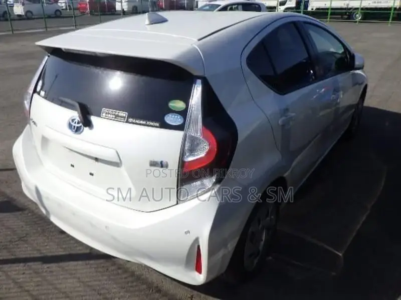 Toyota Aqua S Pearl 4 Point 2020