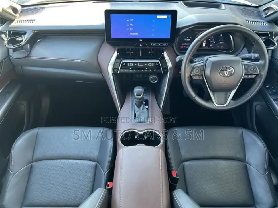 Toyota Harrier Hybrid Z pearl 2023