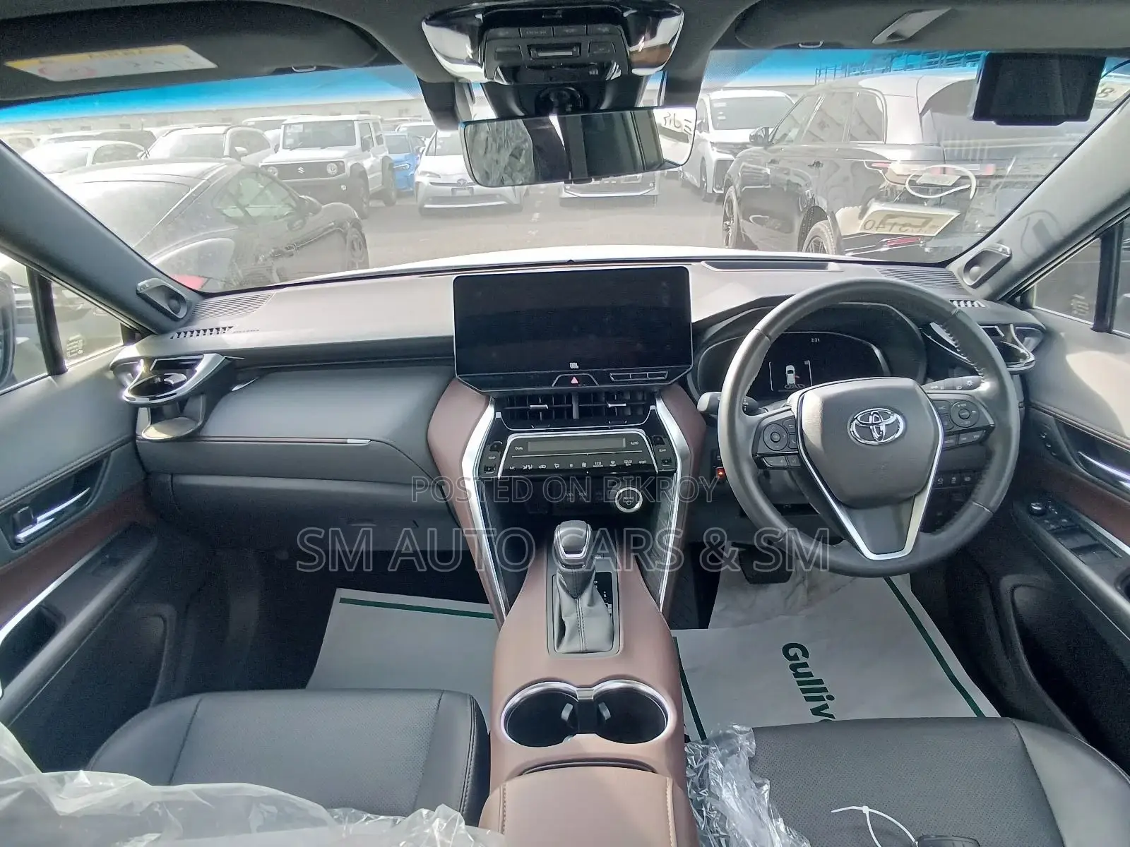 Toyota Harrier Hybrid Z pearl 2023