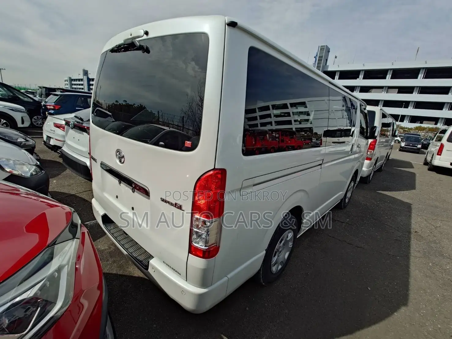 Toyota Hiace Super GL Dark Prime2 2022