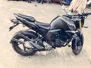 Yamaha FZs V2 . 2018