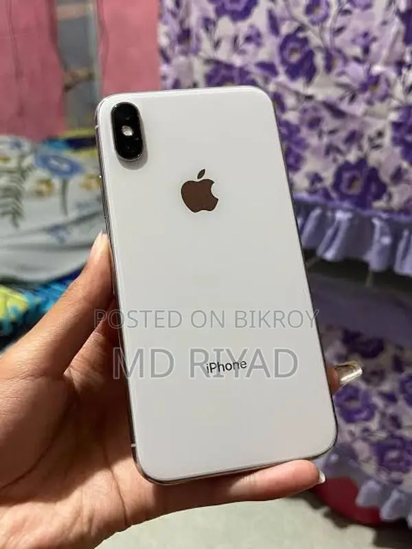 Apple iPhone X (Used)