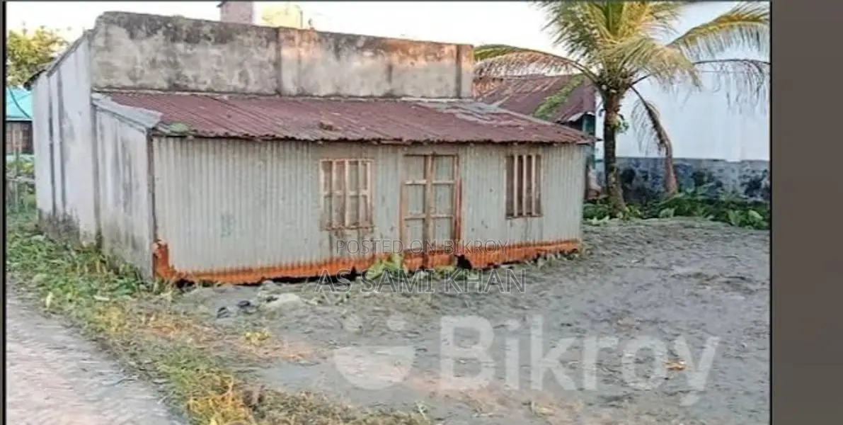 Land for sale at a limited price under the owner's direct supervision