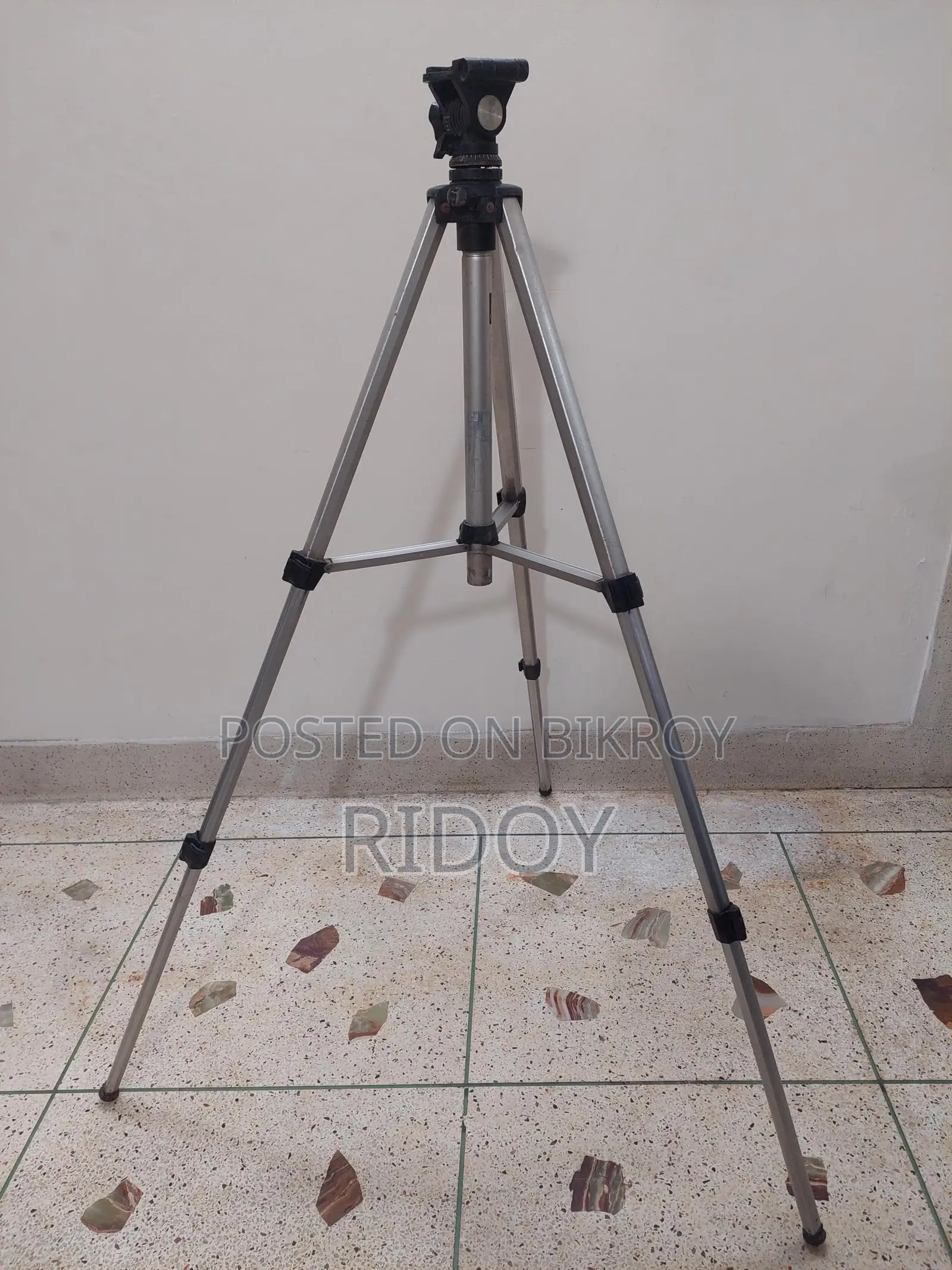 Professional Tripod