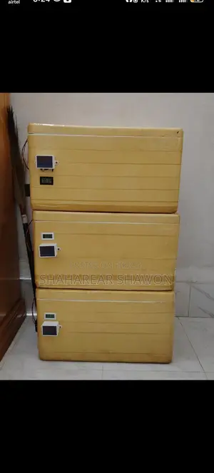 ইনকিউবেটর / ডিম ফোটানোর মেশিন