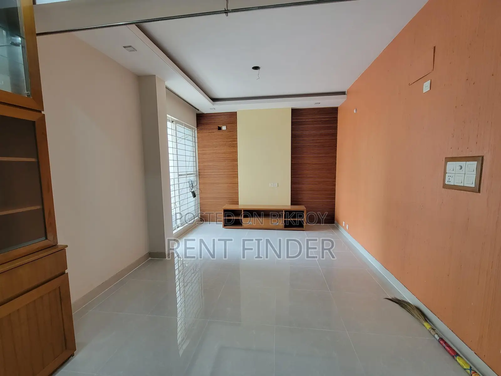 Unfurnished Apartment