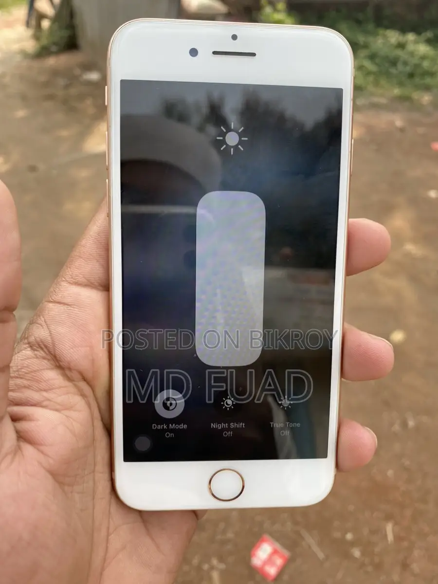 Apple iPhone 8 (Used)