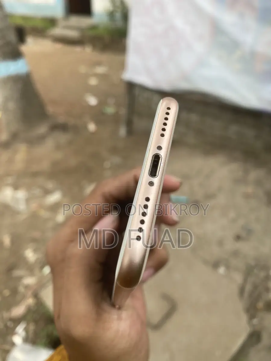 Apple iPhone 8 (Used)