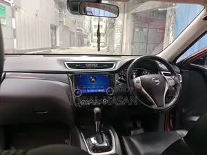 Nissan X-Trail . 2016