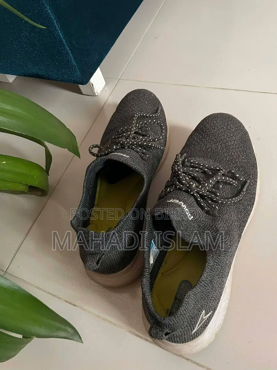 Power Sneakers