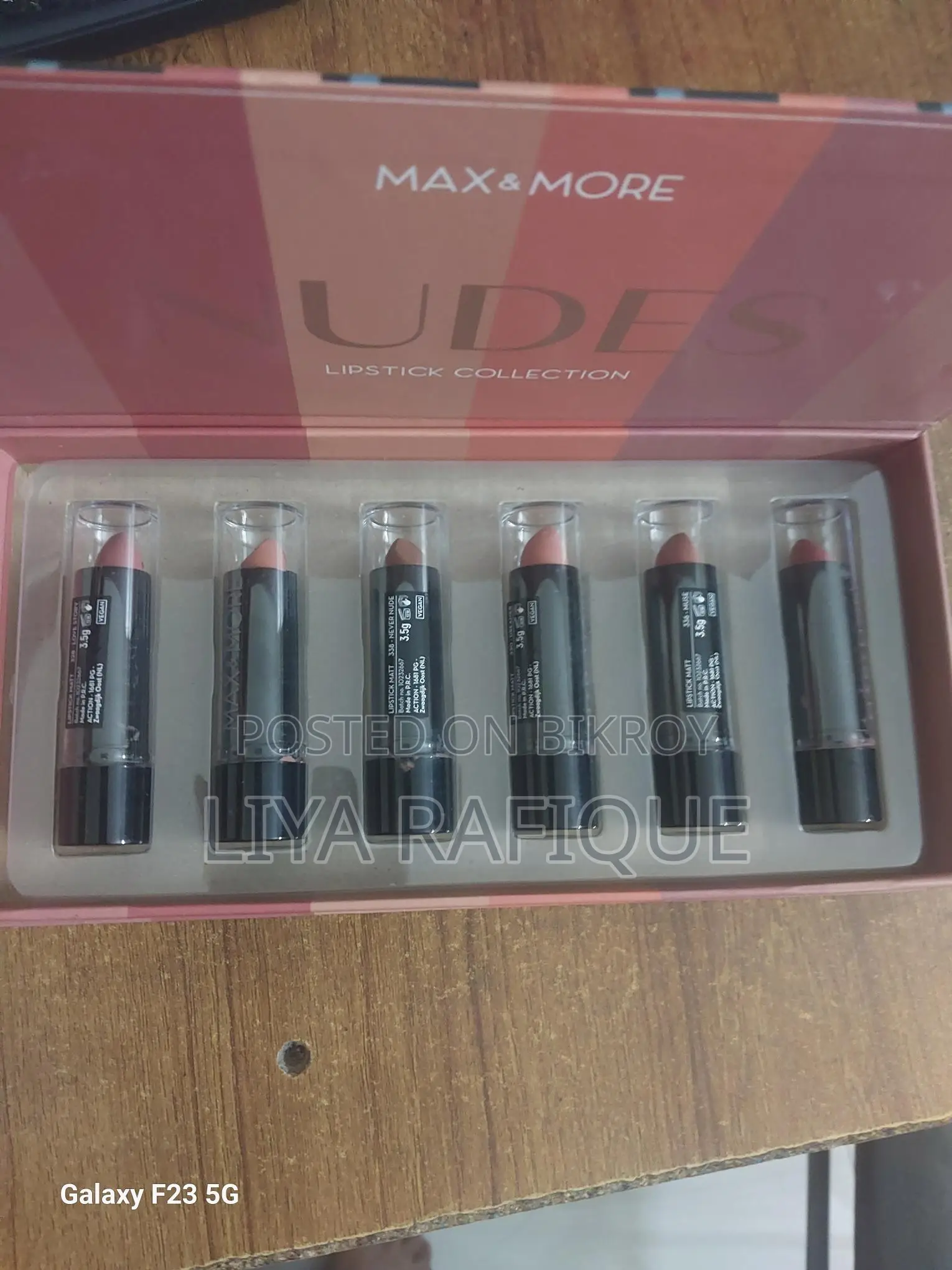 MAX & MORE NUDES LIPSTICK COLLECTION