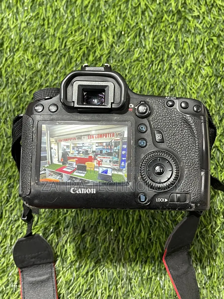 ক্যানন ৬ডি ক্যামেরা