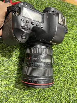 ক্যানন ৬ডি ক্যামেরা