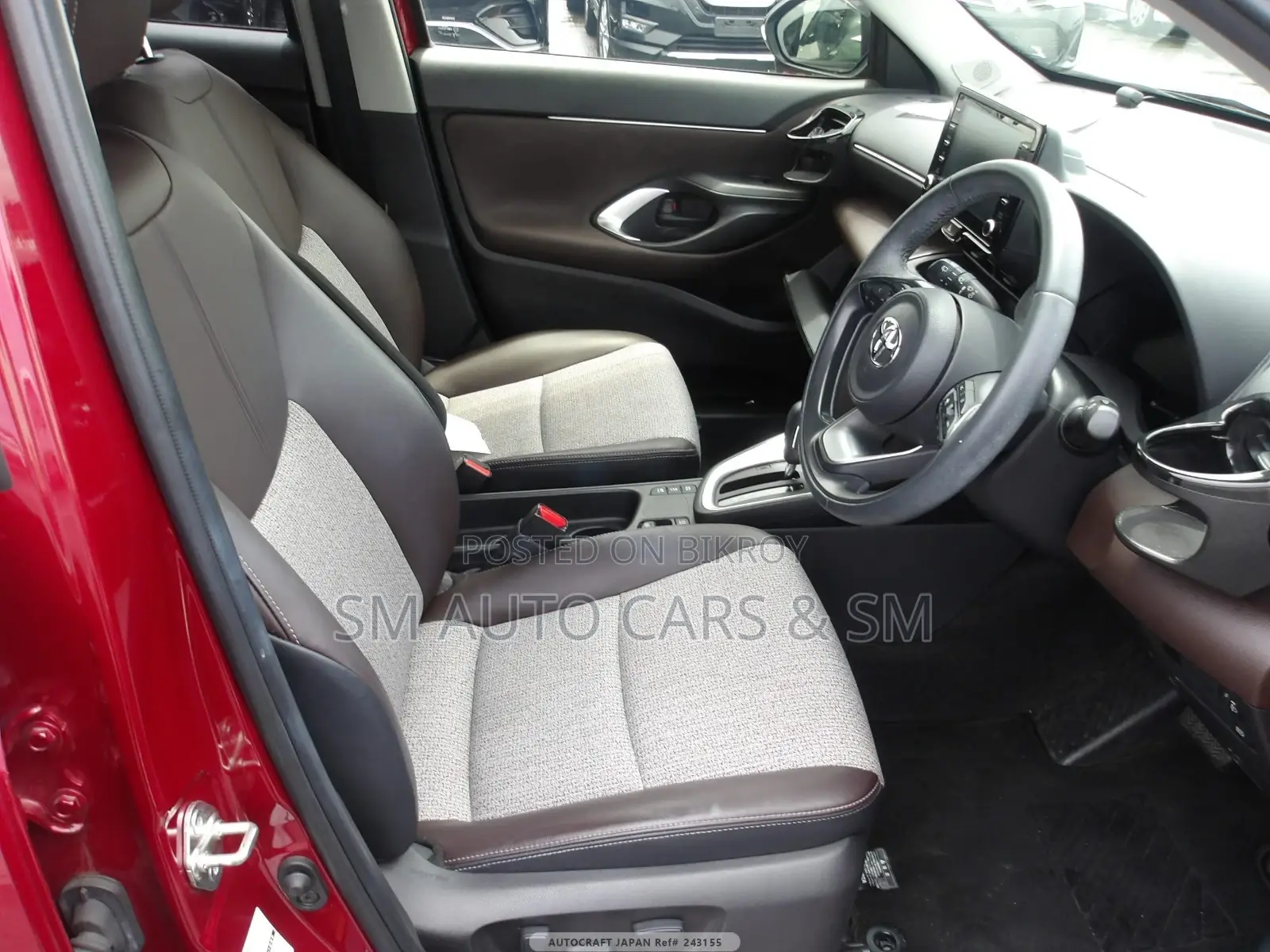 Toyota Yaris Cross Z Red & Black 2021