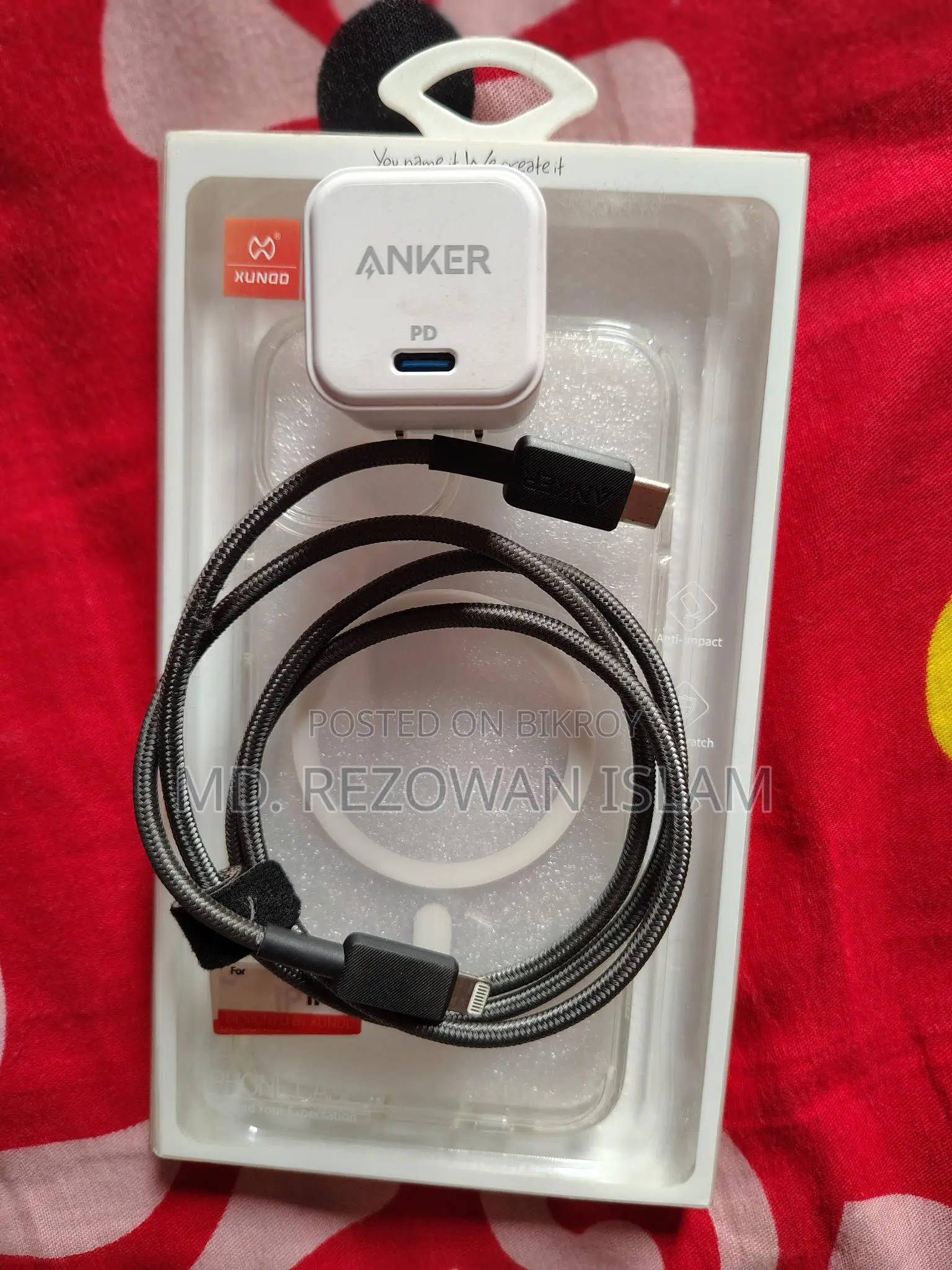 Apple iPhone 13 Charger
