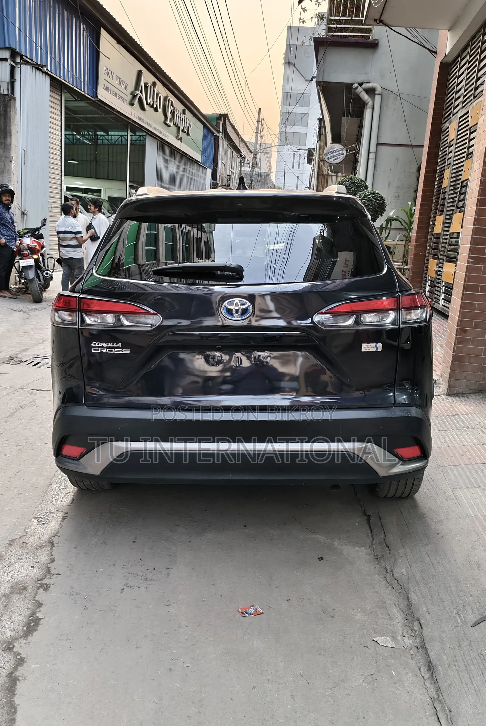 Toyota Corolla Cross Z LEATHER-HYBRID 2021