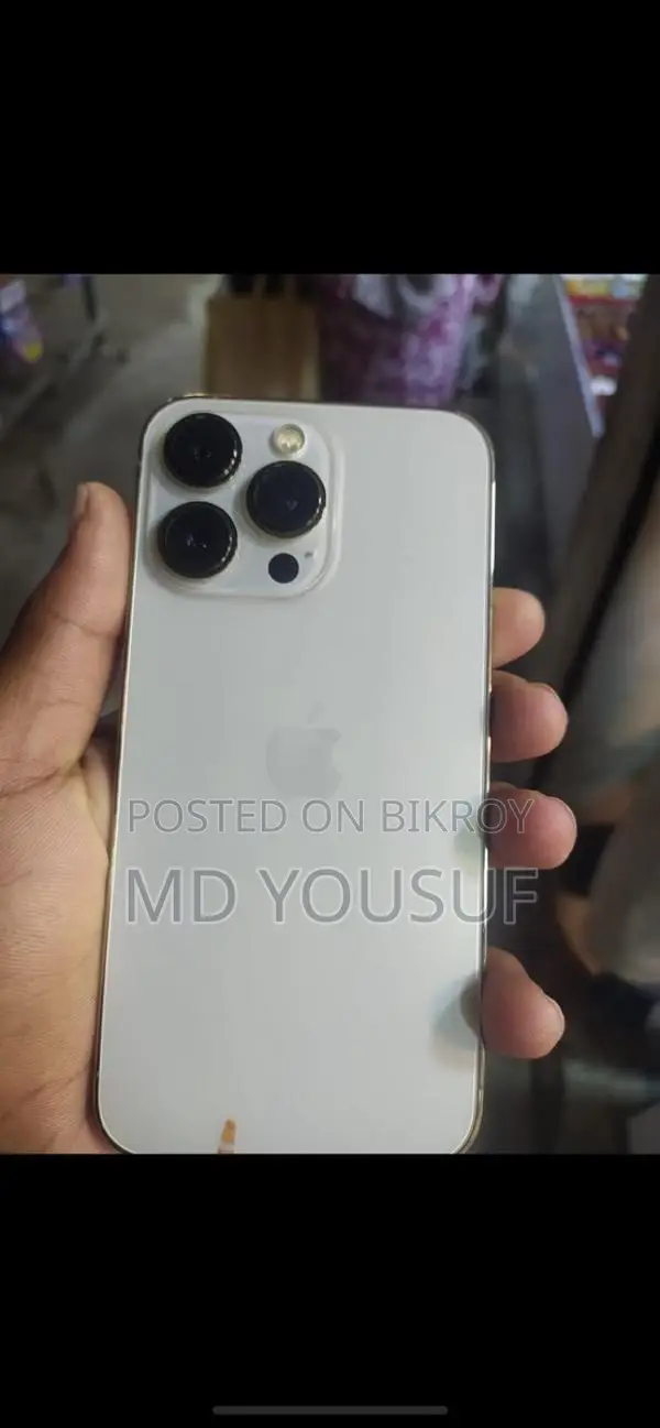 Apple iPhone 13 Pro . (Used)