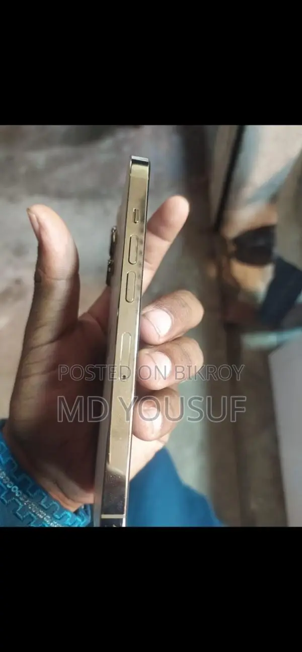 Apple iPhone 13 Pro . (Used)